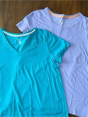 Hue short sleeve t shirt lot of 2 purple teal size medium Pullover Casual